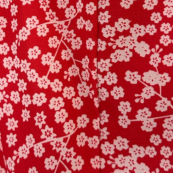 New! Red Floral Deep V Neck Short Sleeve Wrap Tie Waist Ruffle Dress - Picture 13 of 16